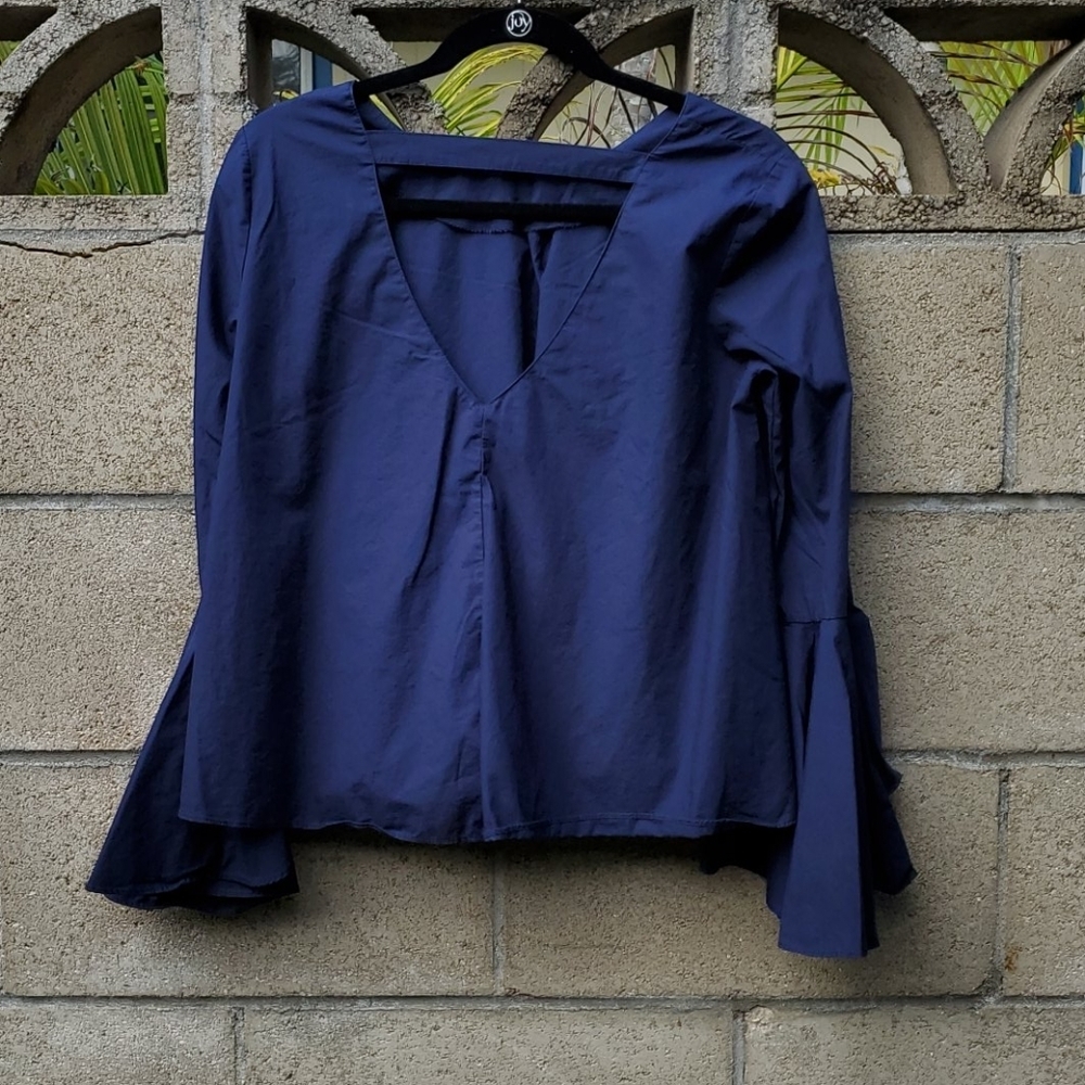 Bell Sleeved Top - Picture 3 of 7